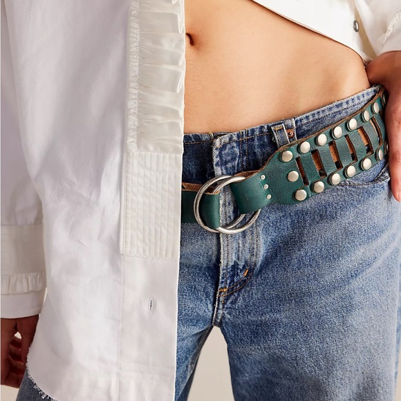 Free People Calgary Belt Green Leather New Teal Leather Studded Belt S/M - Picture 2 of 8